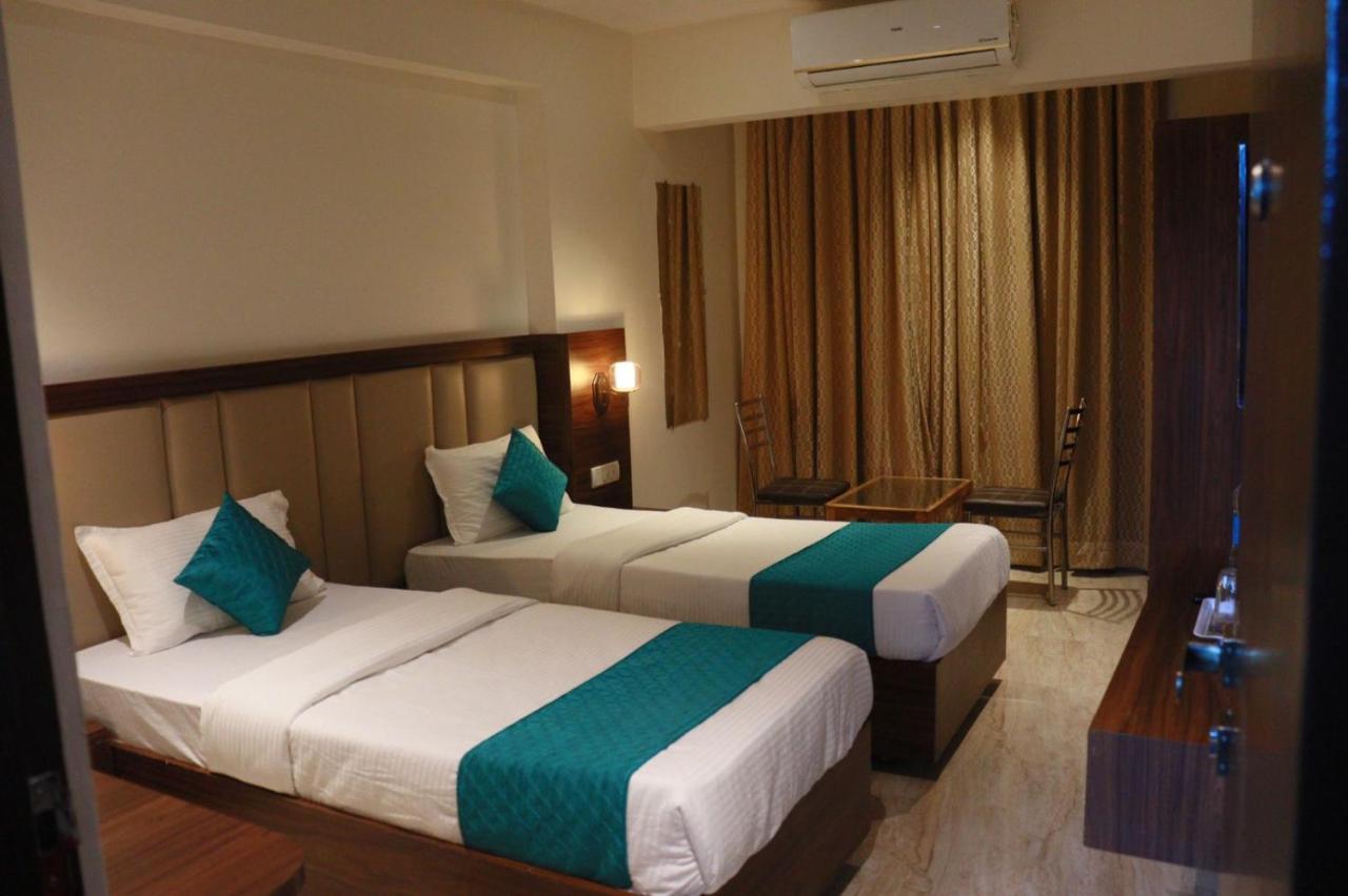 נאווי מומבאי Hotel Candor Amigo Airoli Mind Space מראה חיצוני תמונה