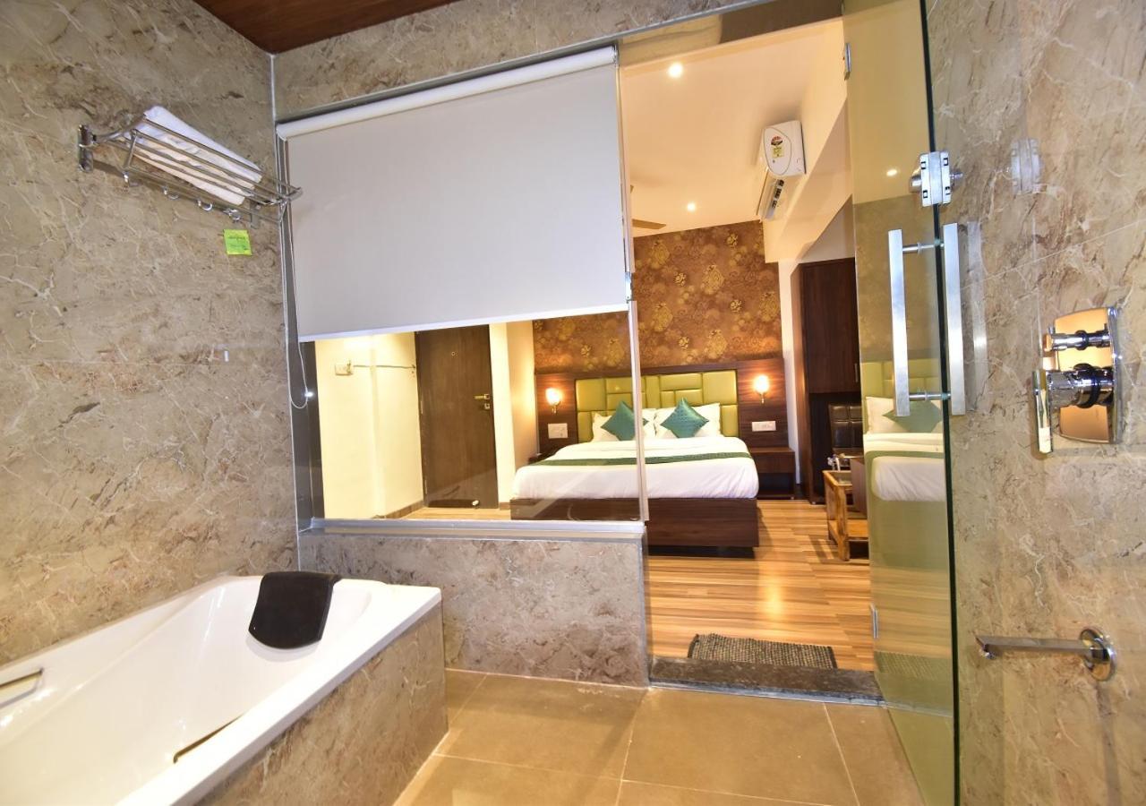 נאווי מומבאי Hotel Candor Amigo Airoli Mind Space מראה חיצוני תמונה